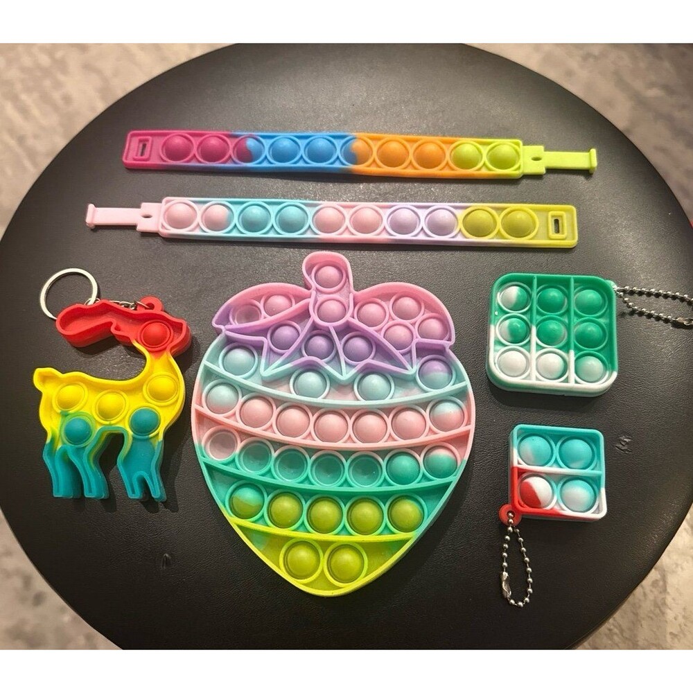 Pop It Fidget bracelets, keychains & Strawberry Pop It Fidget Toy - NEW!